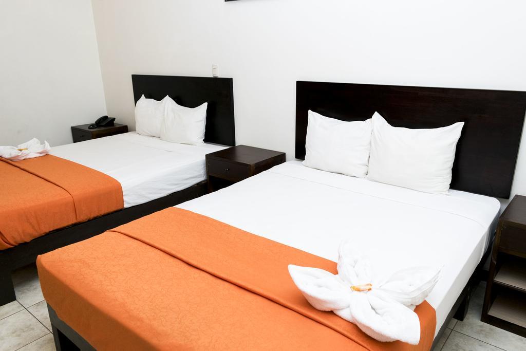 Hotel Puntarenas Beach מראה חיצוני תמונה