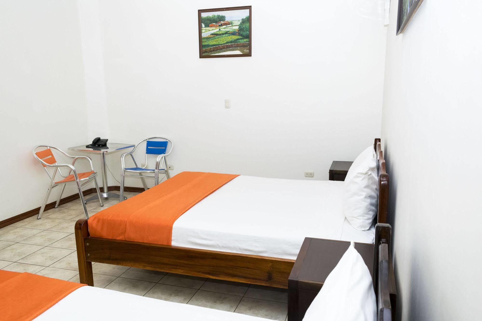 Hotel Puntarenas Beach מראה חיצוני תמונה