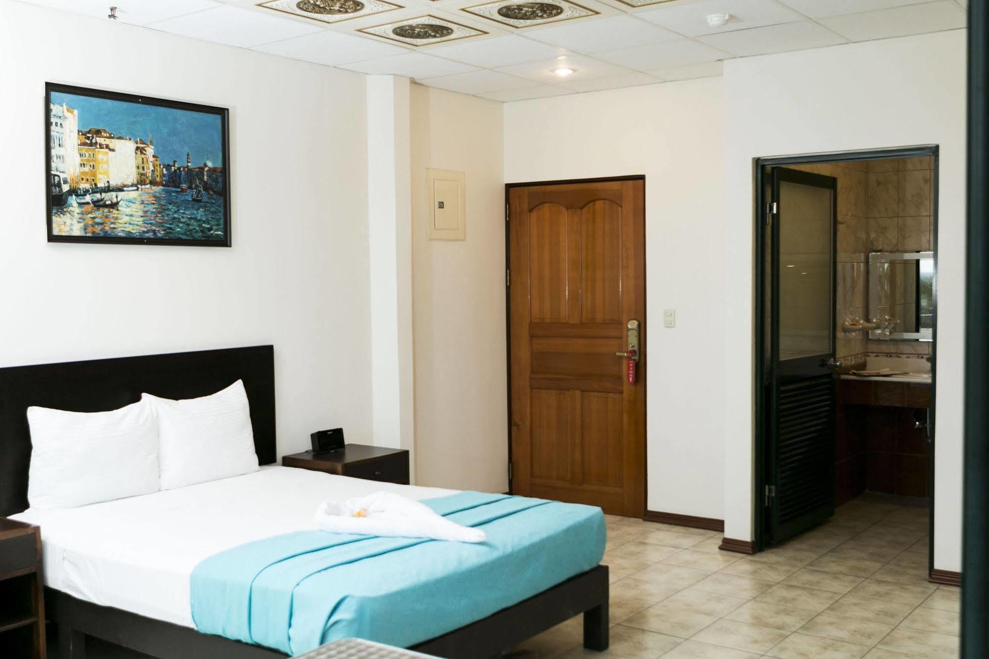 Hotel Puntarenas Beach מראה חיצוני תמונה