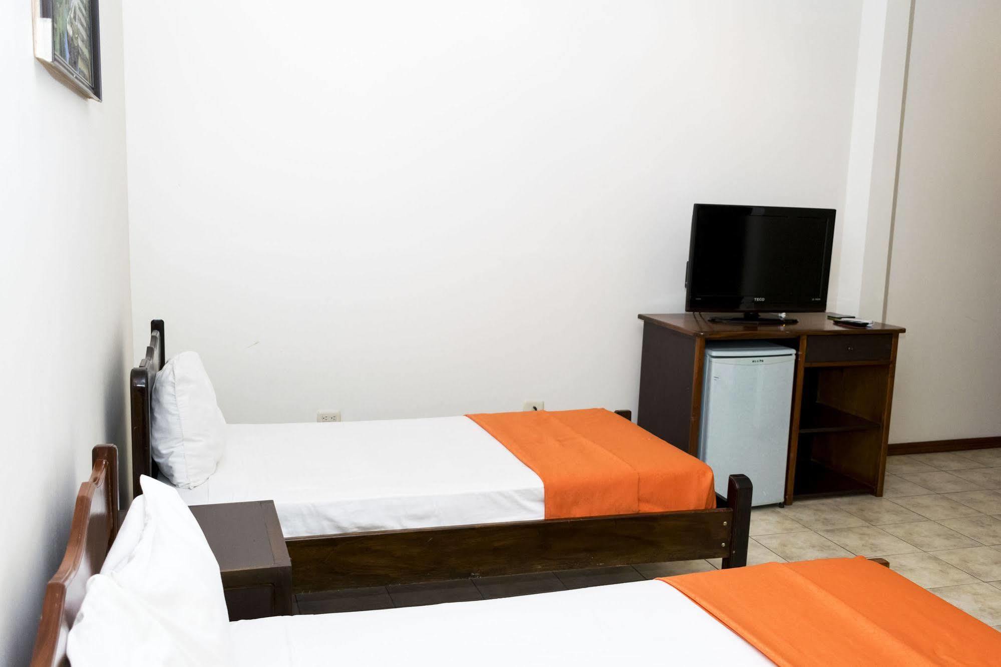 Hotel Puntarenas Beach מראה חיצוני תמונה