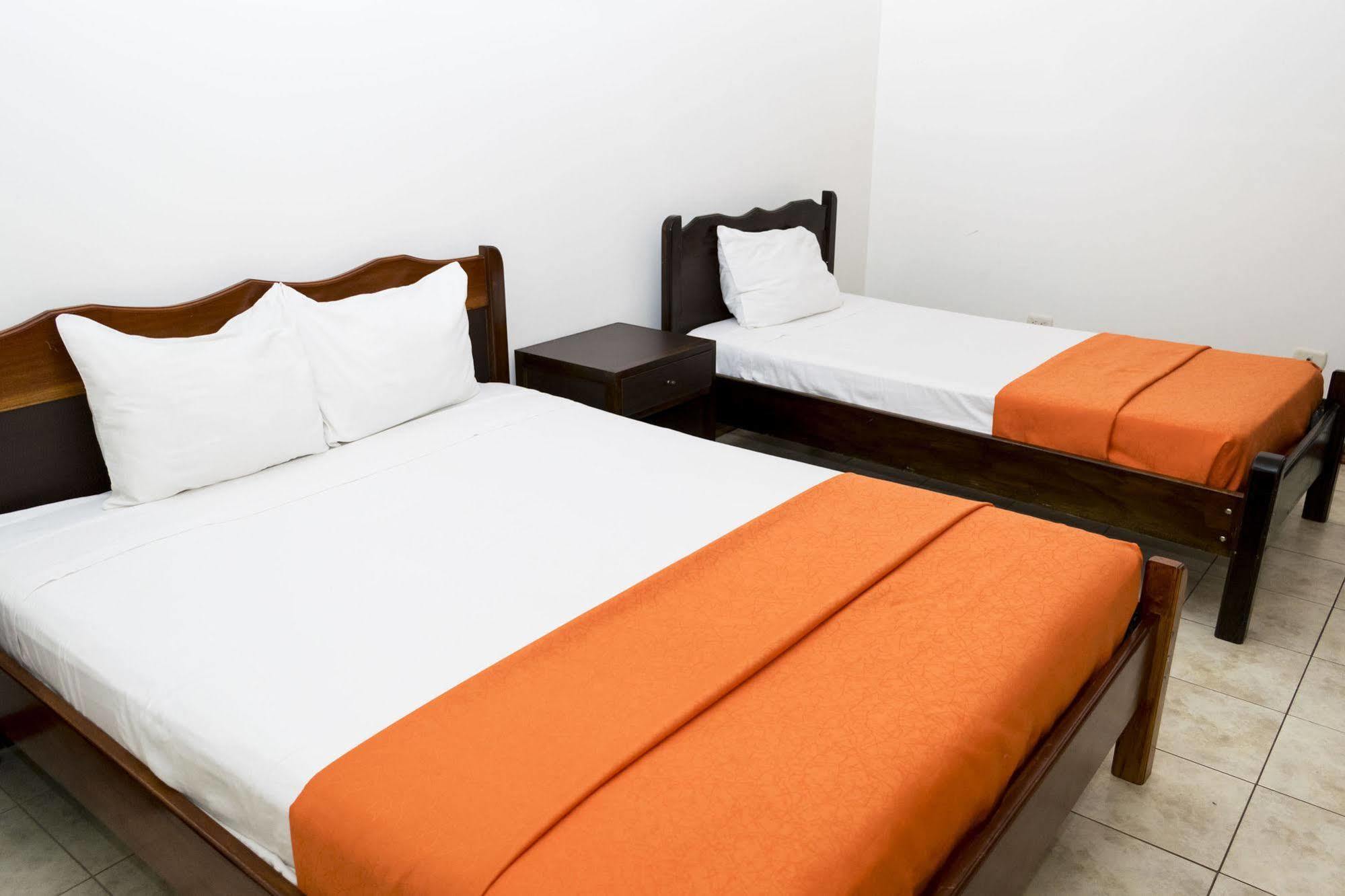 Hotel Puntarenas Beach מראה חיצוני תמונה